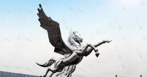 广场飞马不锈钢雕塑图片