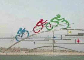 广场不锈钢极限单车人物雕塑