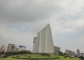 广场不锈钢抽象船帆雕塑
