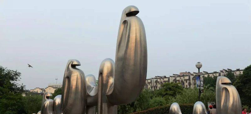 不锈钢广场抽象骆驼景观雕塑图片