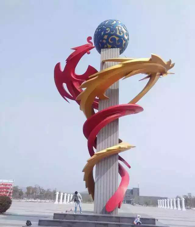 城市不锈钢龙柱景观雕塑图片