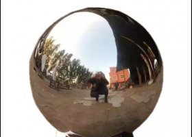 不锈钢镜面圆球雕塑