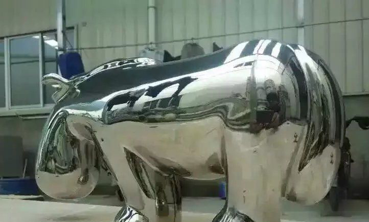不锈钢河马雕塑图片
