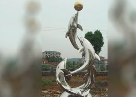 不锈钢三个海豚嬉戏雕塑