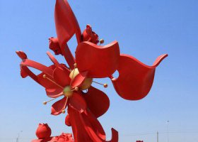 公园不锈钢花朵景观雕塑