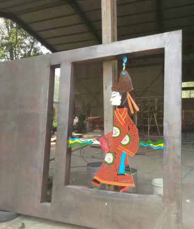 不锈钢戏曲人物雕塑 图片