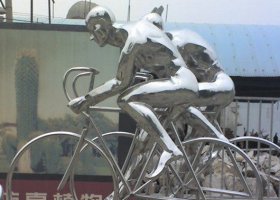 公园不锈钢骑自行车雕塑