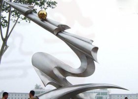 不锈钢雕塑召唤