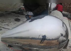 不锈钢水滴雕塑