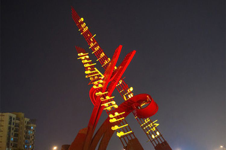 城市不锈钢喷漆景观雕塑图片