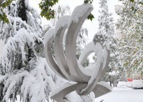 公园不锈钢雪花景观雕塑
