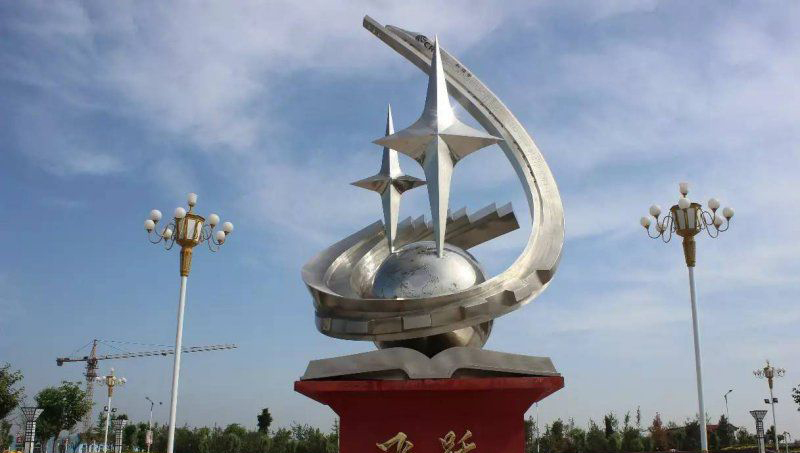 不锈钢飞跃广场雕塑图片