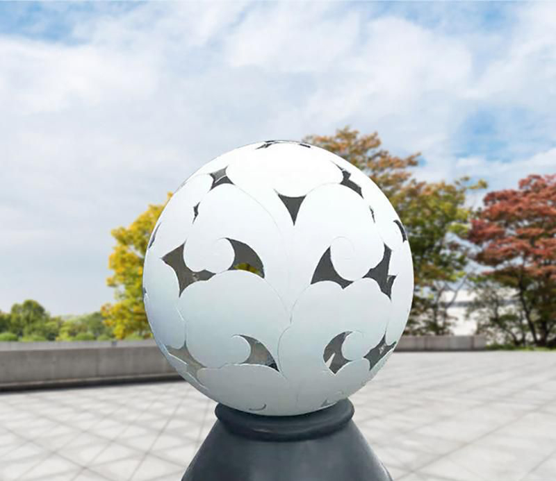 公园不锈钢小型镂空球雕塑图片