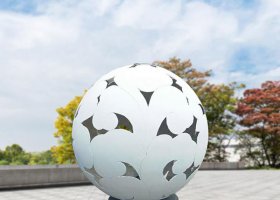 公园不锈钢小型镂空球雕塑