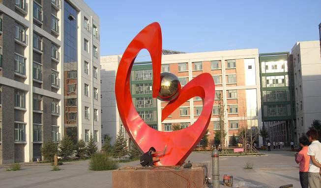 不锈钢抽象心形小区景观雕塑图片