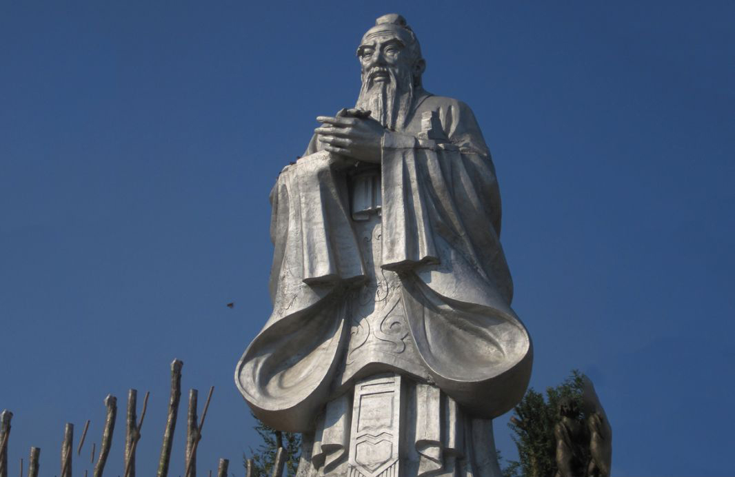 不锈钢孔子人物雕塑图片