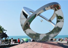 海边不锈钢天涯海角星景观雕塑