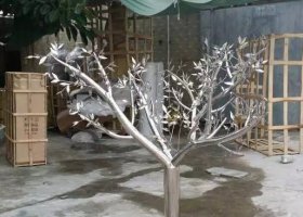 不锈钢树雕塑