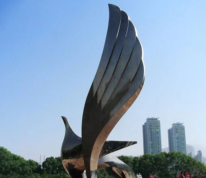 抽象翅膀雕塑不锈钢图片
