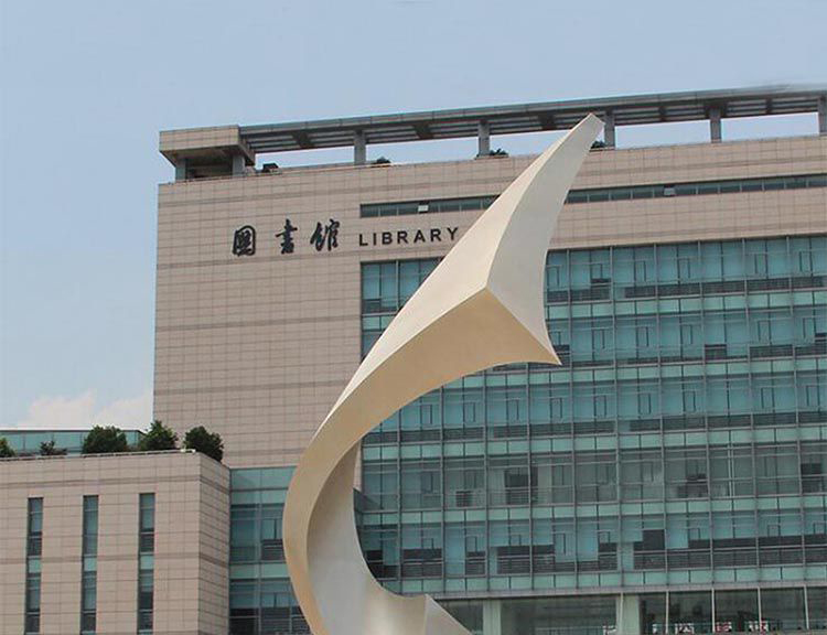 广场不锈钢创意半弧景观雕塑图片