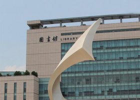 广场不锈钢创意半弧景观雕塑
