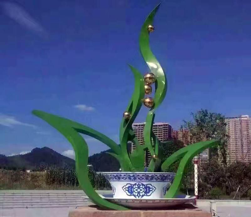 不锈钢水仙花景观雕塑图片