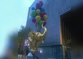 商场不锈钢大象踩翘翘板雕塑