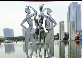 广场不锈钢演唱人物雕塑