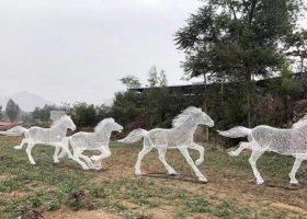 不锈钢镂空群马奔跑雕塑