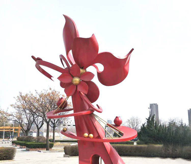 不锈钢石榴花开雕塑图片