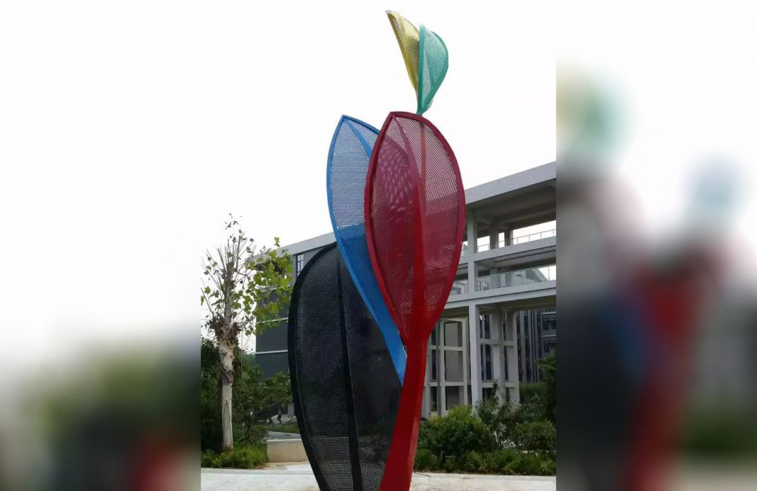 不锈钢叶子造型景观雕塑图片