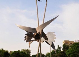 不锈钢大型广场抽象仙鹤雕塑