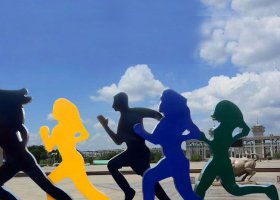 不锈钢奔跑人物雕塑