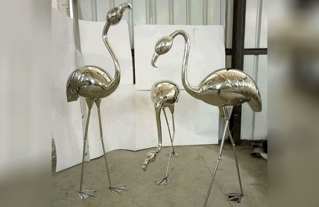 不锈钢火烈鸟雕塑图片
