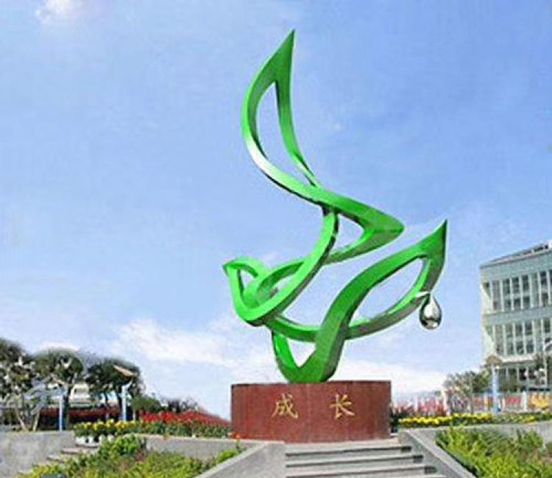 广场不锈钢成长雕塑图片