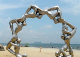 海边景观不锈钢雕塑