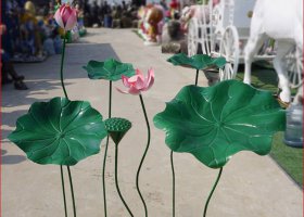 不锈钢公园彩色荷花雕塑