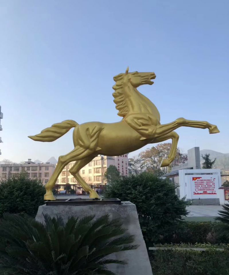 不锈钢广场飞马雕塑图片