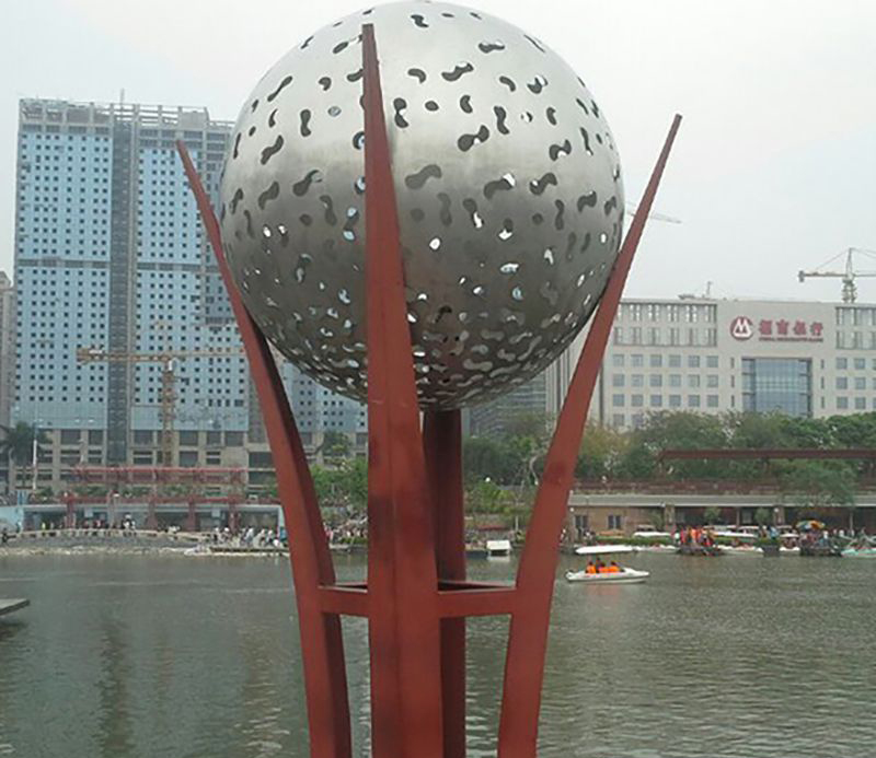 创意镂空圆不锈钢雕塑图片