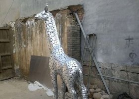 不锈钢创意长颈鹿雕塑