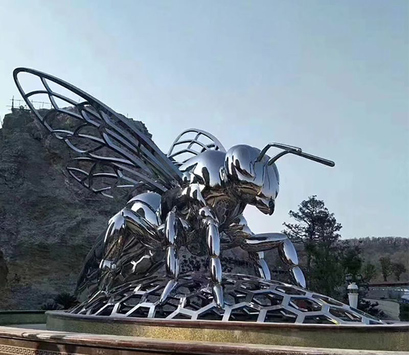 不锈钢蜜蜂雕塑图片