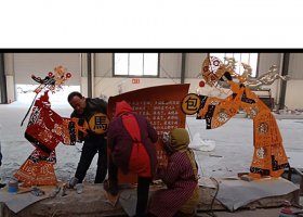 不锈钢下象棋皮影戏人物雕塑