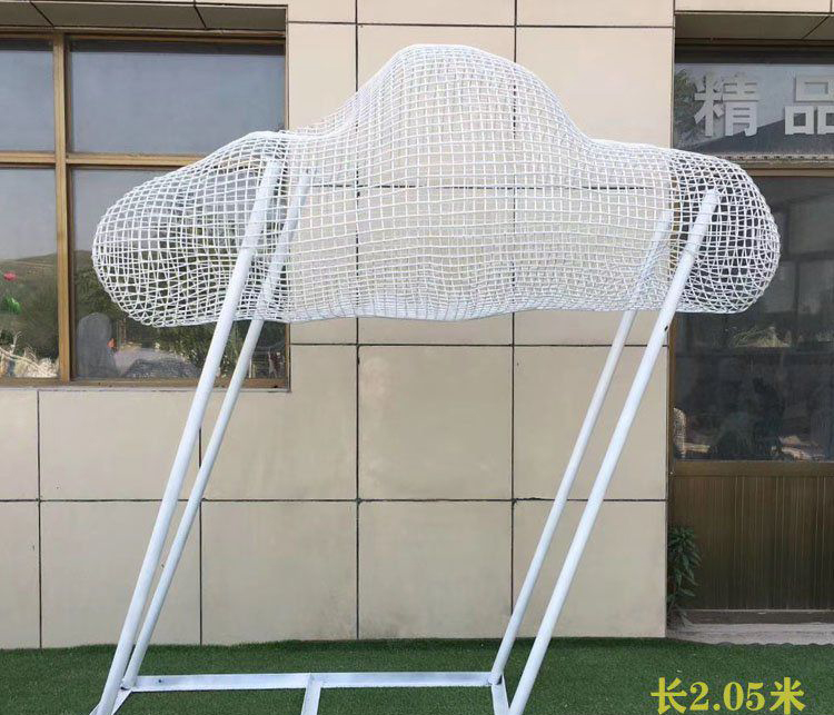 不锈钢编织云朵雕塑图片