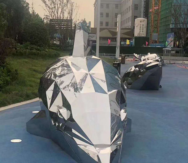 不锈钢镜面海豚图片
