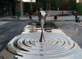 公园不锈钢镜面水滴波纹雕塑