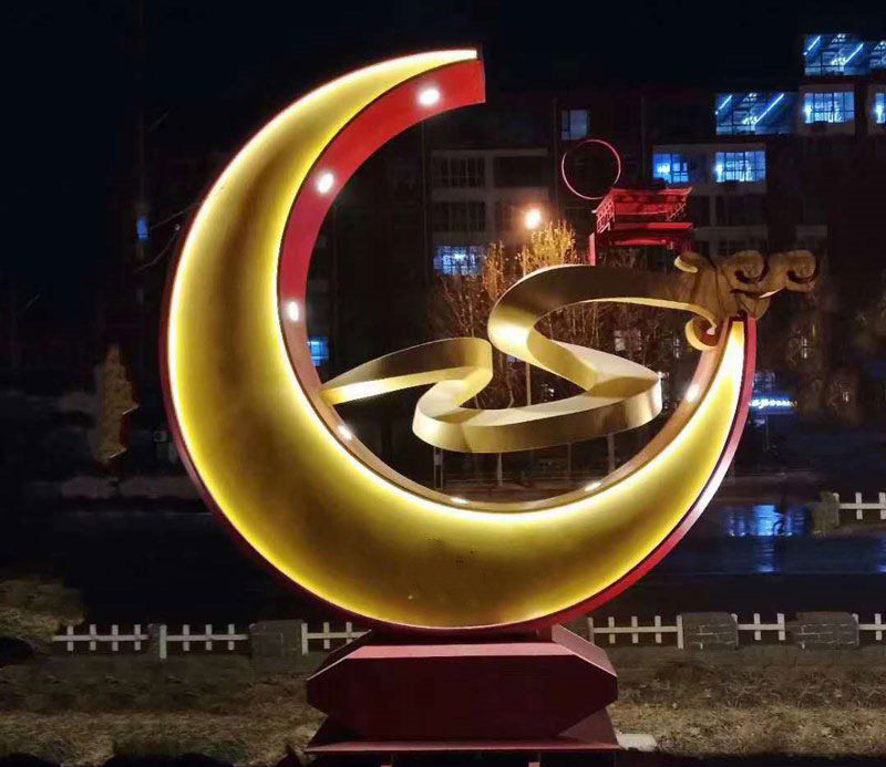 不锈钢抽象龙和月亮雕塑图片