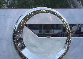 不锈钢灯光圆环雕塑