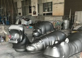 不锈钢河马雕塑