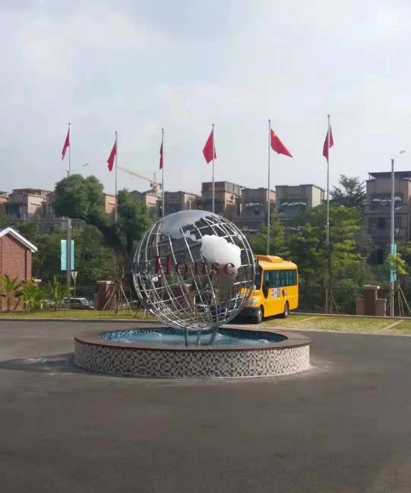 不锈钢镂空地球校园雕塑图片