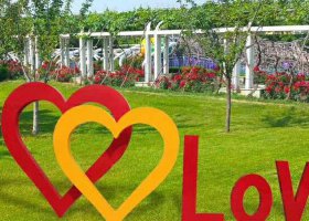 不锈钢LOVE公园雕塑